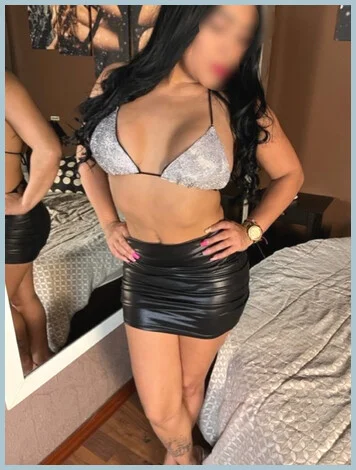 Carla gallery photo 1