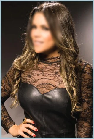 Mayara gallery photo 2