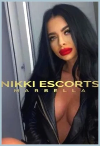 Amelia gallery photo 2