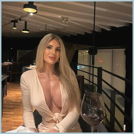 Klara gallery photo 2