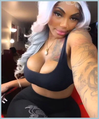 Belinda gallery photo 2