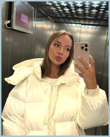 Vera gallery photo 1