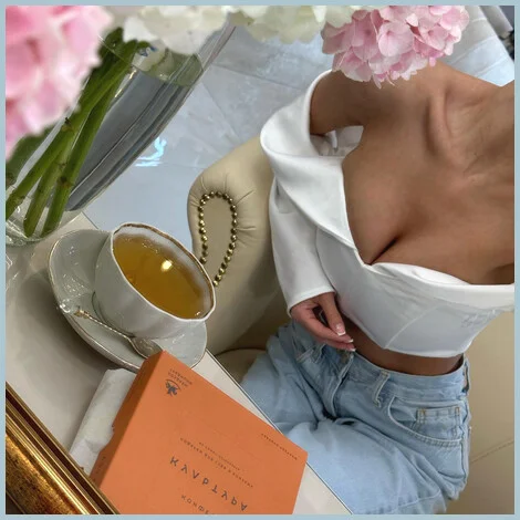 Eleonora gallery photo 2