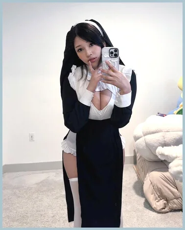 Lisa gallery photo 1