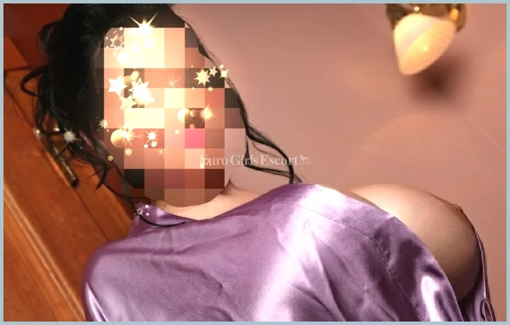 Shirley gallery photo 1