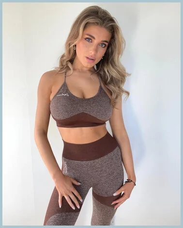 Thelma gallery photo 1