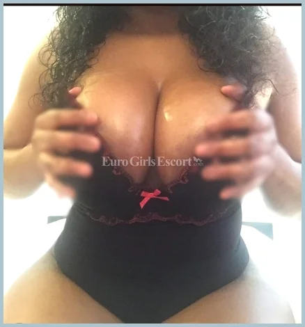 Sweet Bella gallery photo 1