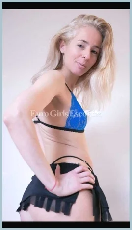 Lily gallery photo 1