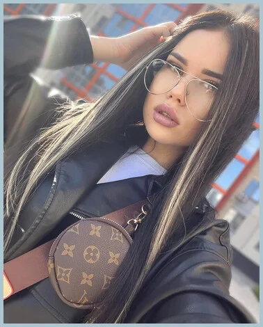 Zara gallery photo 1