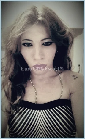 Linda gallery photo 1