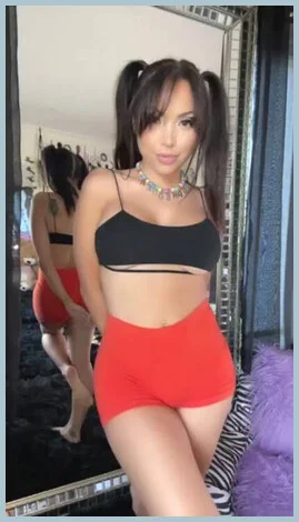 Maddy gallery photo 2