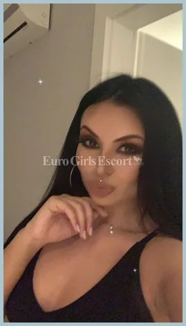 Andra Maria gallery photo 1