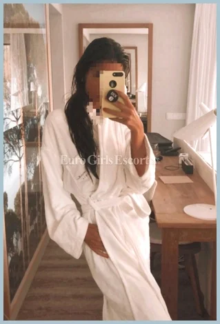 paula Spanish Ladys model