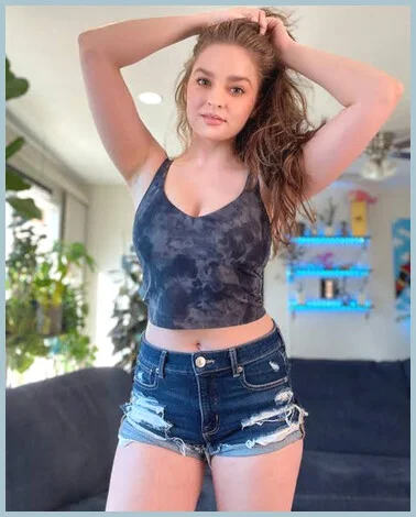 Cindy gallery photo 2