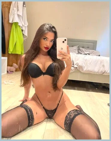 Julie rose gallery photo 1