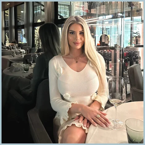 Liza gallery photo 1