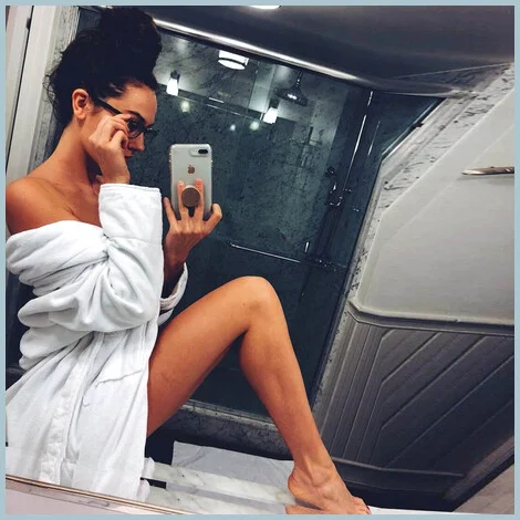 Molly gallery photo 1