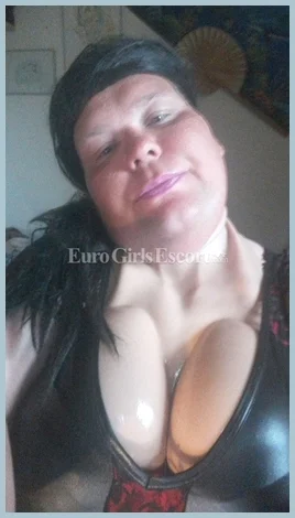 Ts Daniela gallery photo 1