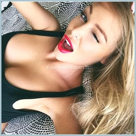 Eliska gallery photo 1