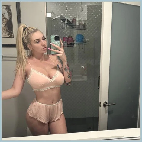 Lucy Ladys model